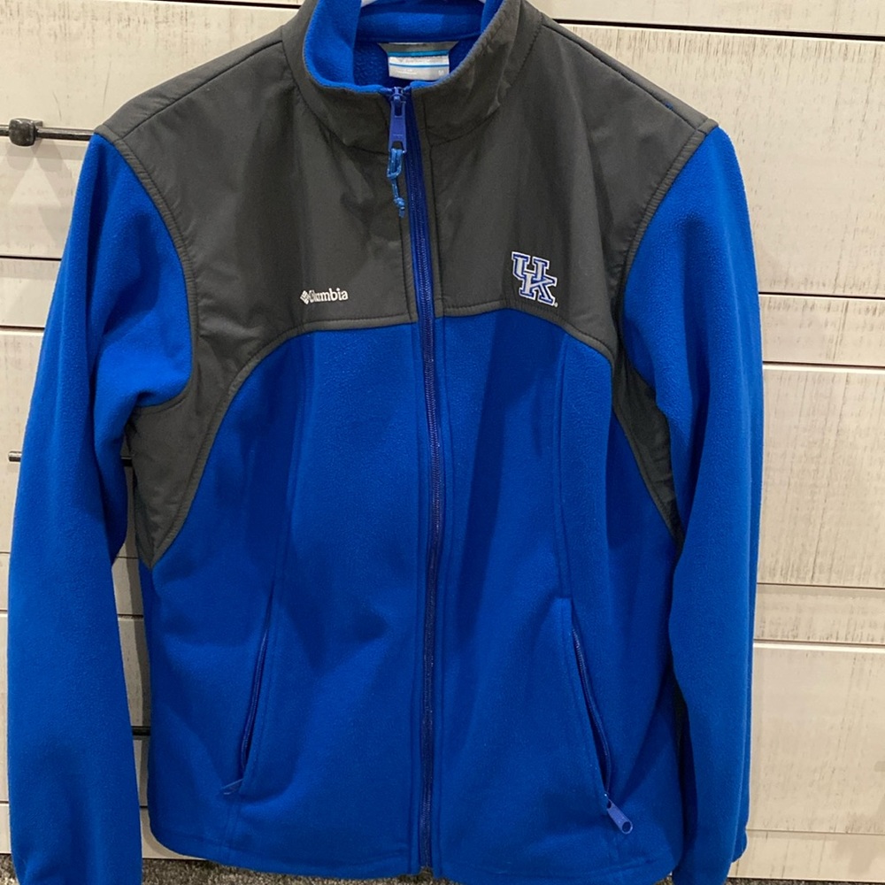 Columbia: Women’s fleece, University of Kentucky. Sz M